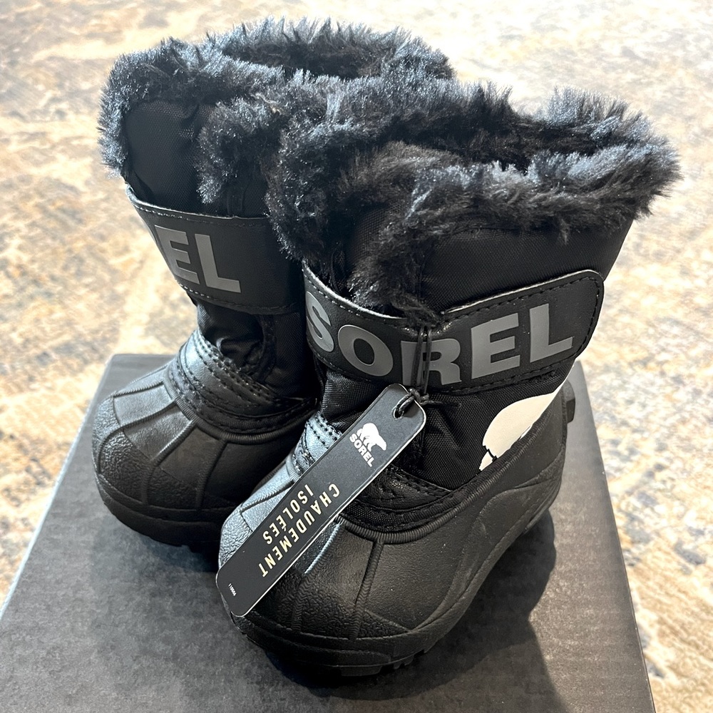 NWT SOREL Infant Insulated Snow Boots Toddler Size 4